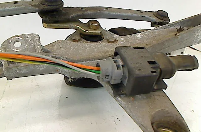 Moteur essuie-glace avant RENAULT LAGUNA 1998 occasion