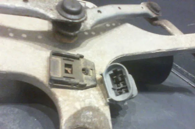 Moteur essuie-glace avant Renault LAGUNA I (B56_, 556_) 1.9 dti (b56j) (1997-2001) occasion