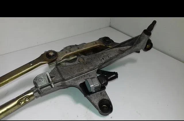 Moteur essuie-glace avant Renault LAGUNA I (B56_, 556_) 2.0 (b56c-h-n) (1993-2001) occasion