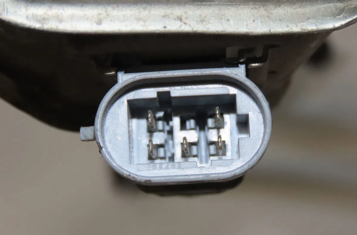 Moteur essuie-glace avant RENAULT MASTER II 2007 occasion