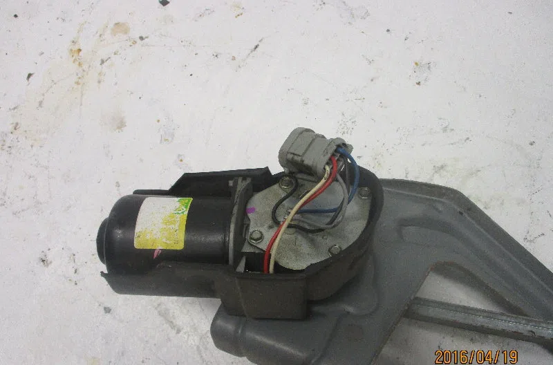 Moteur essuie-glace avant RENAULT MEGANE I 1998 occasion