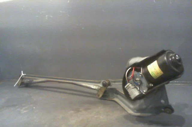 Moteur essuie-glace avant Renault MEGANE I (BA0-1_) 1.9 d eco (ba0a, ba0u, ba0r) (1996-2003) occasion