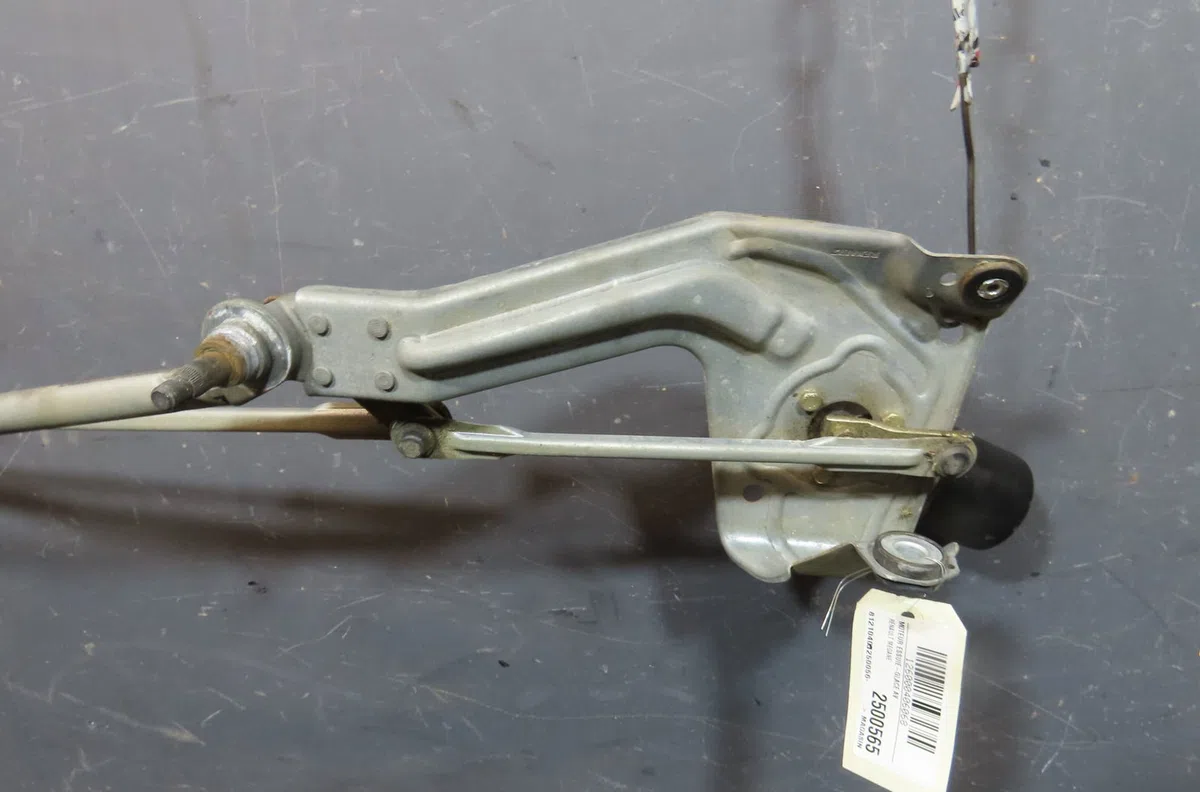 Moteur essuie-glace avant Renault MEGANE I Coupé (DA0-1_) 1.4 16v (da0d, da1h, da0w, da10) (1999-2003) occasion
