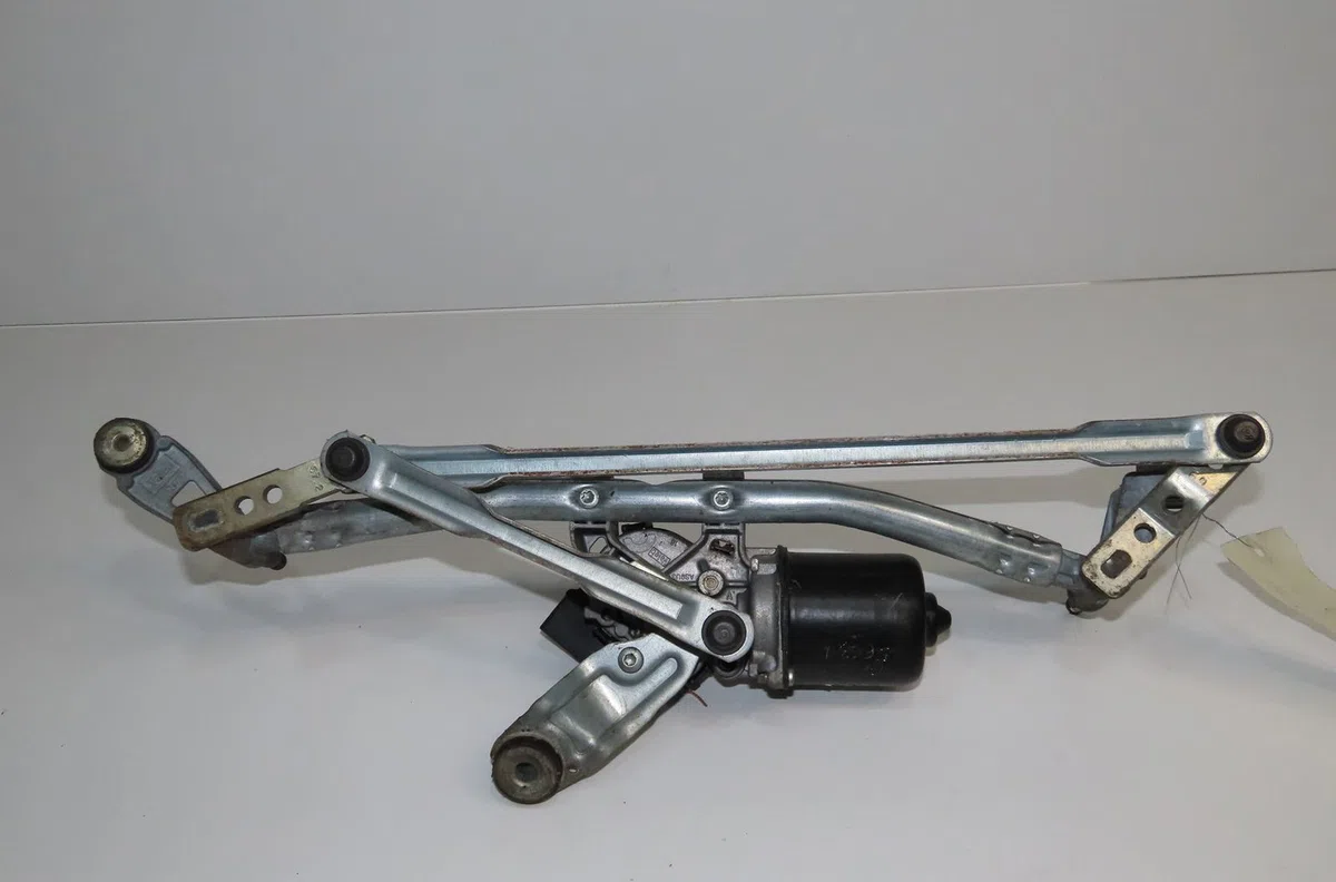 Moteur essuie-glace avant Renault MEGANE II Break (KM0-1_) 1.5 dci (km16) (2007-2009) occasion