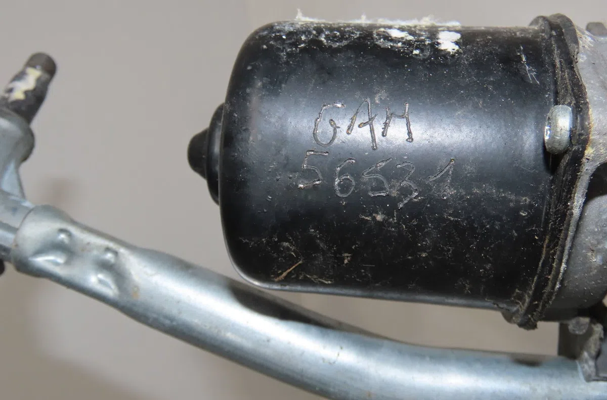 Moteur essuie-glace avant Renault MEGANE II Break (KM0-1_) 1.5 dci (km16) (2007-2009) occasion