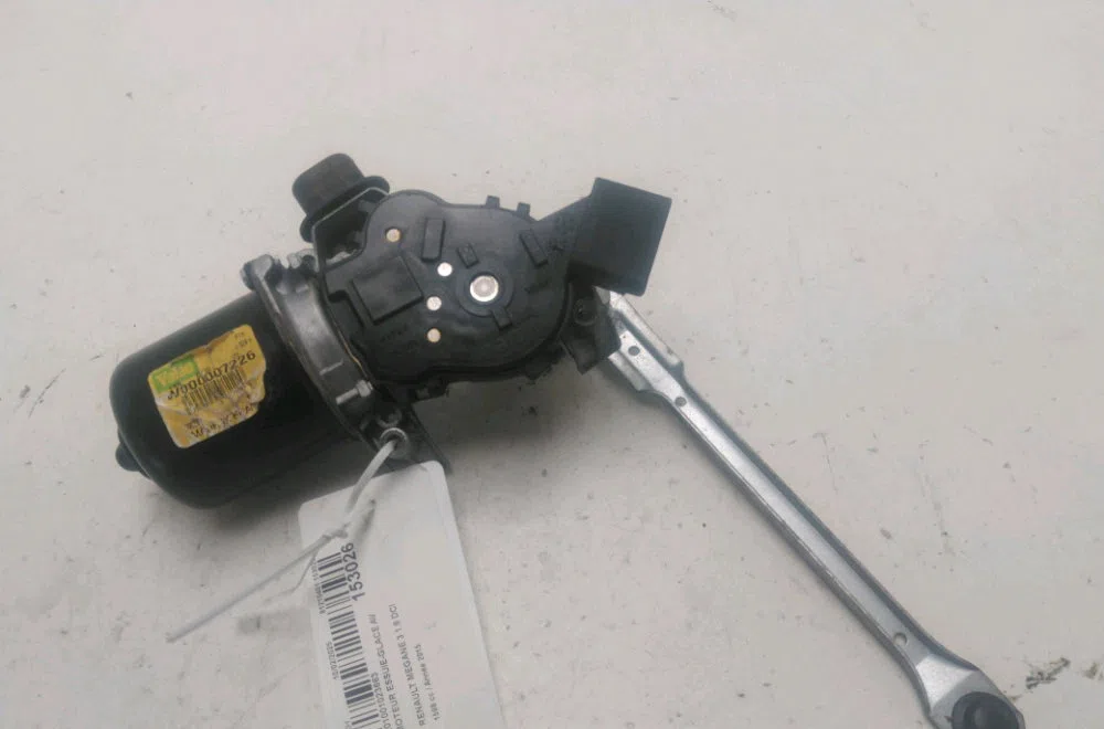 Moteur essuie-glace avant Renault MEGANE III 3-5 portes (BZ0-1_, B3_) 1.6 dci (bz00, bz12, bz13) (2011-2015) 5 portes oc