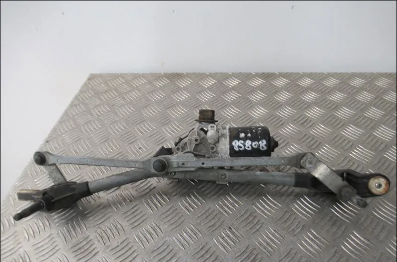 Moteur essuie-glace avant Renault MEGANE III Coupé (DZ0-1_) 1.5 dci (dz09, dz0d, dz1f, dz1g, dz14, dz29) (2009-2015) 3 p