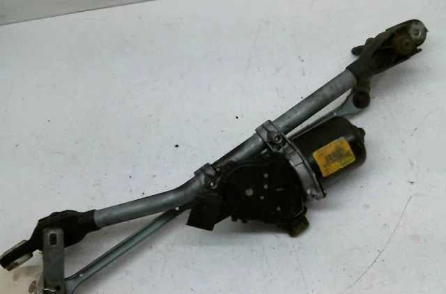 Moteur essuie-glace avant Renault MEGANE III Grandtour (KZ0-1) 1.5 dci (kz1m, kz1w, kz0r) (2009) occasion