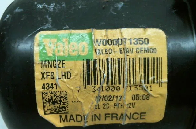 Moteur essuie-glace avant Renault MEGANE IV 3-5 portes (B9A-M-N_) 1.2 tce 130 (b9mr) (2015) 5 portes occasion