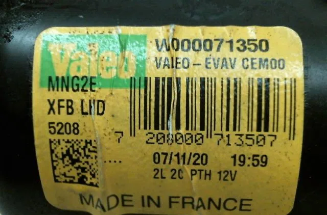 Moteur essuie-glace avant Renault MEGANE IV 3-5 portes (B9A-M-N_) 1.3 tce 140 (b9nb) (2018) occasion