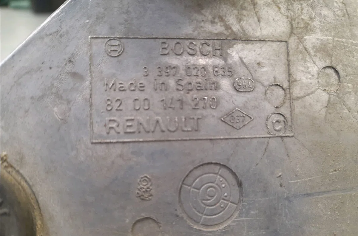 Moteur essuie-glace avant Renault MODUS - GRAND MODUS (F-JP0_) 1.5 dci (fp0f, jp0f) (2004) 5 portes occasion