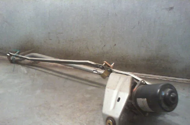Moteur essuie-glace avant RENAULT R19 1991 occasion
