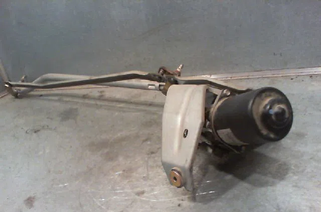 Moteur essuie-glace avant RENAULT R19 1992 occasion