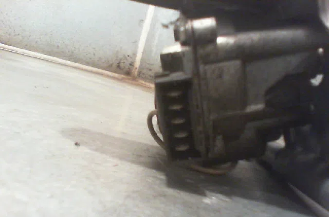 Moteur essuie-glace avant RENAULT R5 1993 occasion