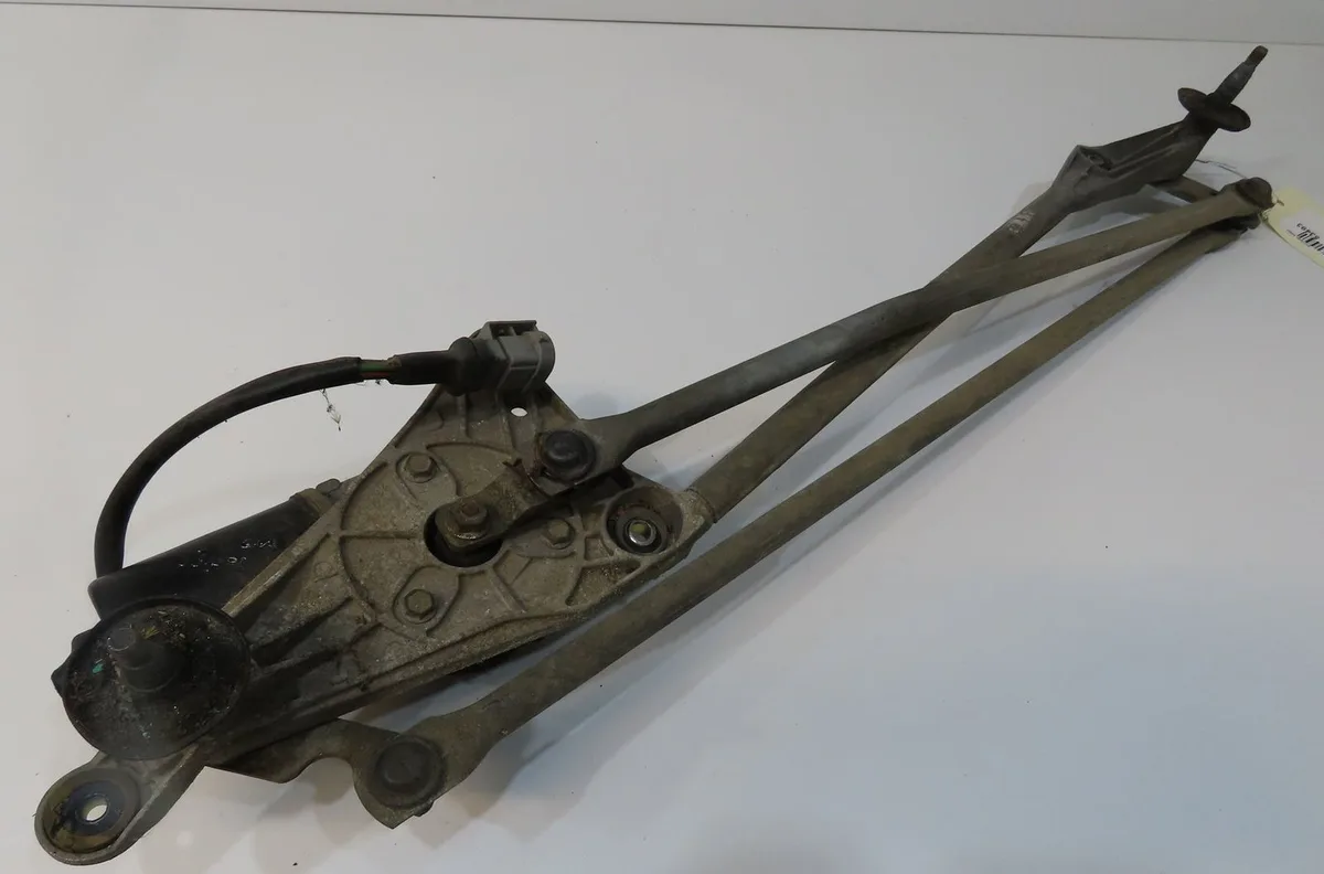 Moteur essuie-glace avant Renault SAFRANE I (B54_) 2.0 (b540) (1992-1996) occasion