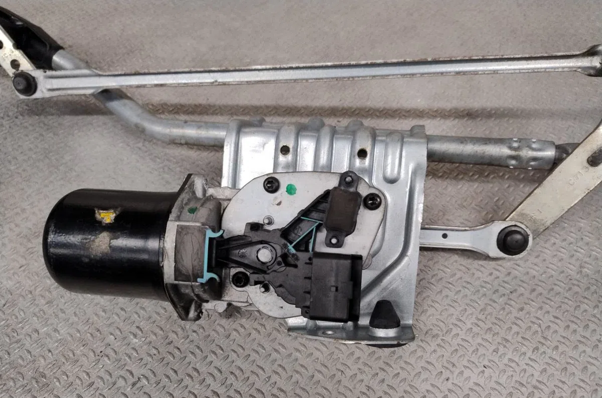 Moteur essuie-glace avant RENAULT SCENIC 2  0 occasion