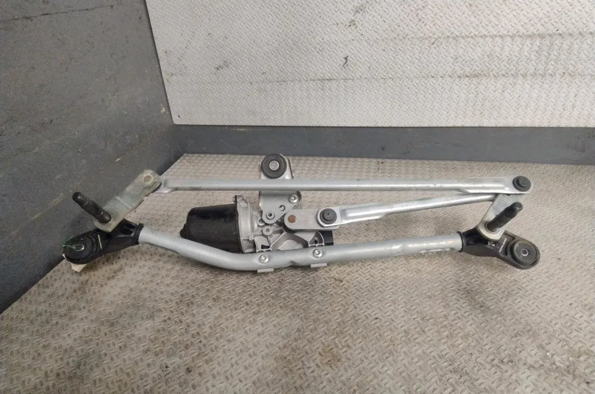 Moteur essuie-glace avant RENAULT SCENIC 5  SCENIC 5 occasion