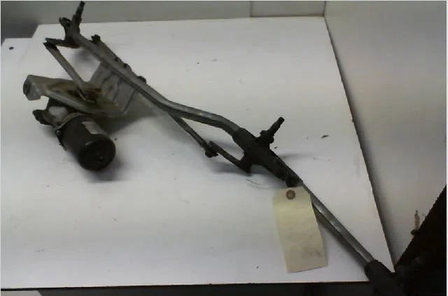 Moteur essuie-glace avant RENAULT SCENIC II Phase 2 09-2006--04-2009 1.9 DCI 130ch occasion