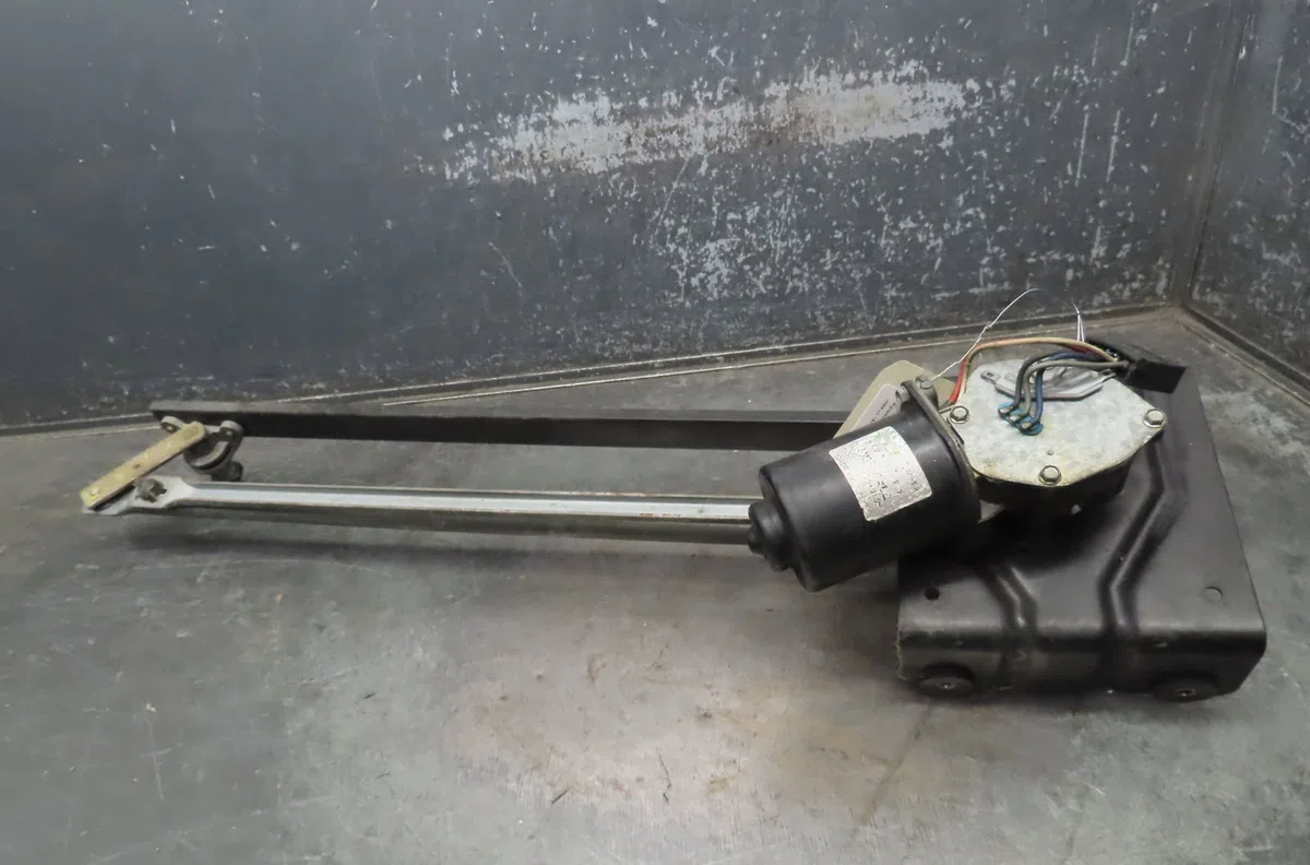 Moteur essuie-glace avant RENAULT TRAFIC 1995 occasion