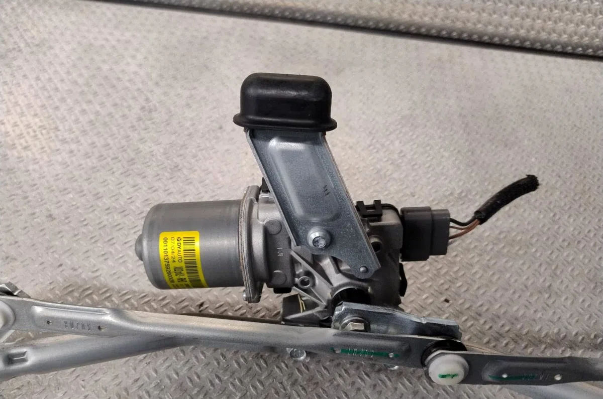 Moteur essuie-glace avant RENAULT TRAFIC 3  TRAFIC 3 LONG PHASE 1 occasion