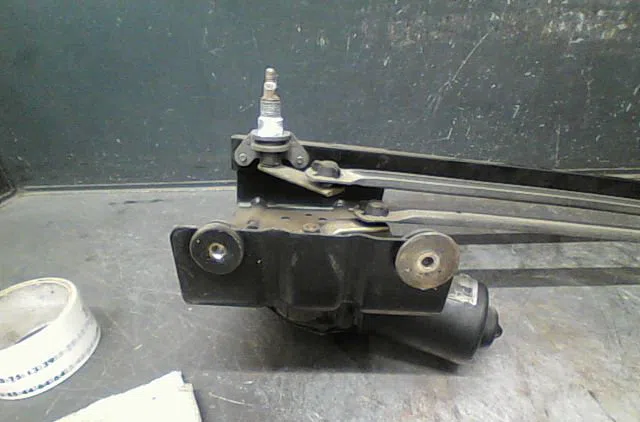Moteur essuie-glace avant Renault TRAFIC Camionnette (T1, T3, T4, T2) 2.1 d (1980-1989) occasion