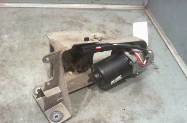 Moteur essuie-glace avant RENAULT TWINGO 1998 occasion