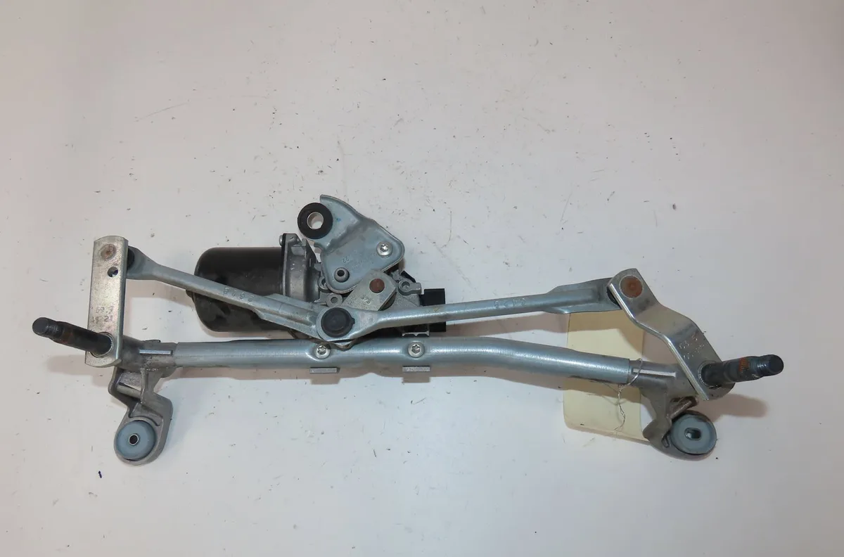 Moteur essuie-glace avant Renault TWINGO III (BCM_, BCA_) 1.0 sce 65 (bcmj) (2019) occasion