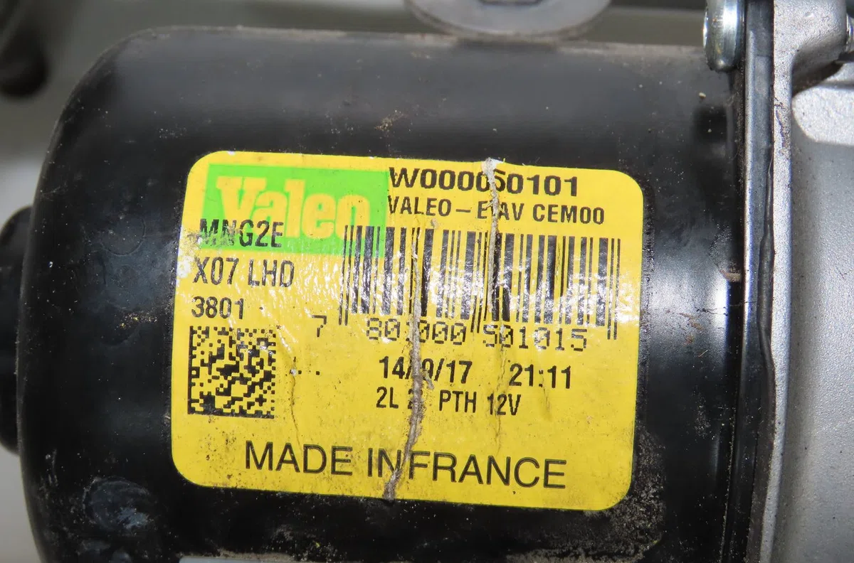 Moteur essuie-glace avant Renault TWINGO III (BCM_, BCA_) 1.0 sce 70 (bcmb) (2015) 5 portes occasion