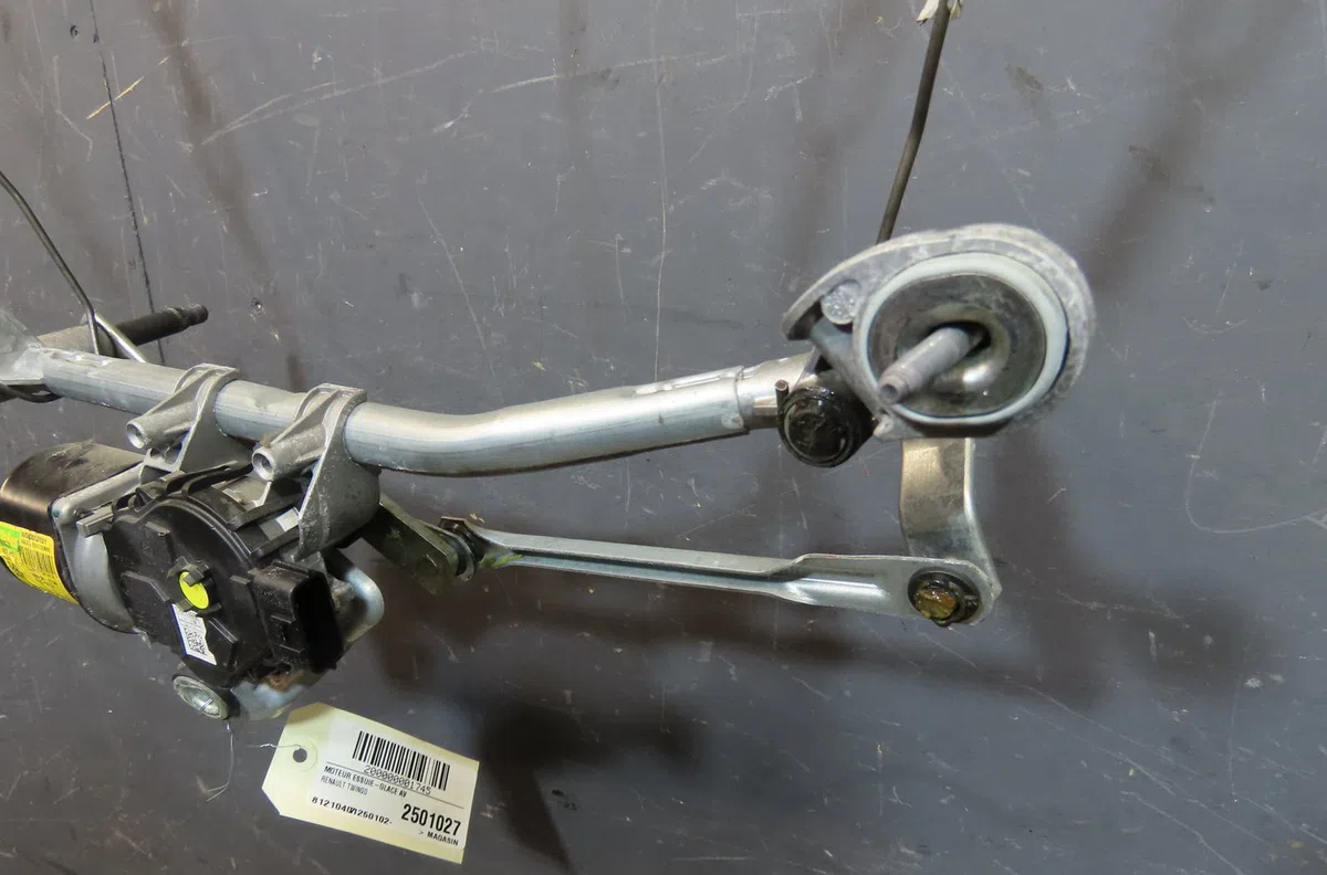 Moteur essuie-glace avant Renault TWINGO III (BCM_, BCA_) 1.0 sce 75 (2019) 5 portes occasion