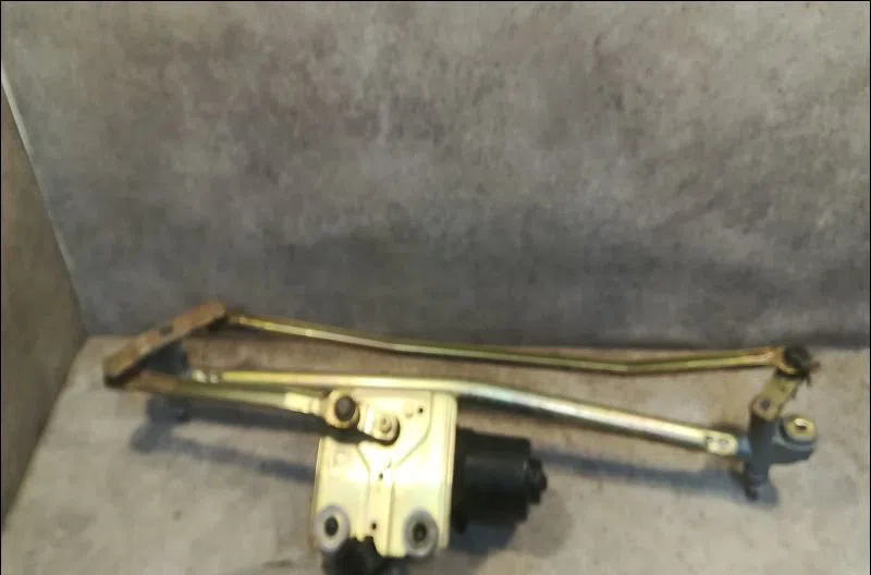 Moteur essuie-glace avant Saab 9-5 Break (YS3E) 3.0 tid (2001-2005) occasion