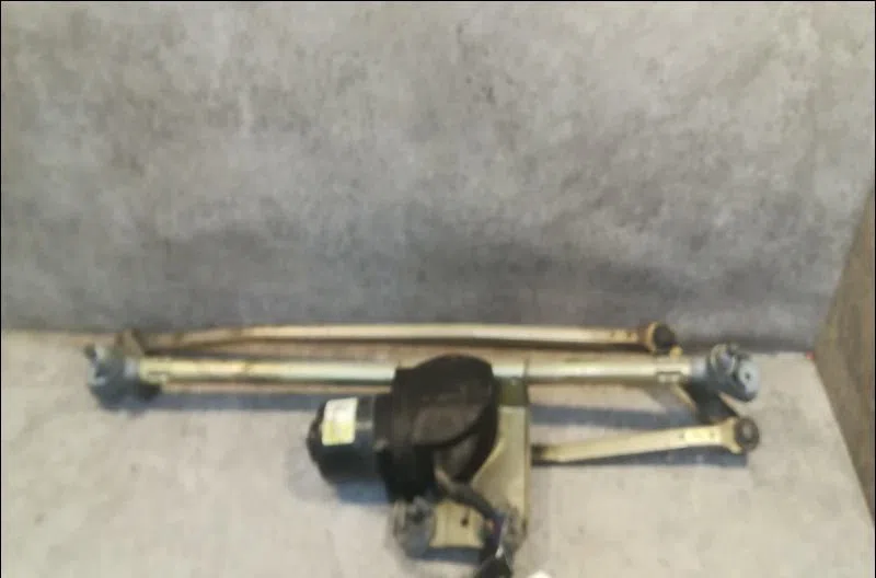 Moteur essuie-glace avant Saab 9-5 Break (YS3E) 3.0 tid (2001-2005) occasion