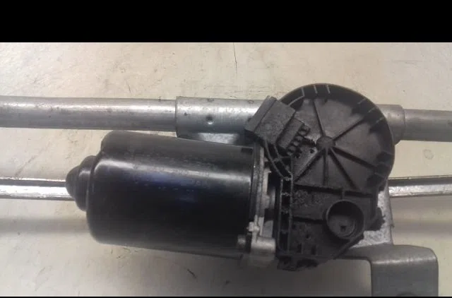 Moteur essuie-glace avant Seat AROSA (6H1) 1.4 tdi (2000-2004) occasion