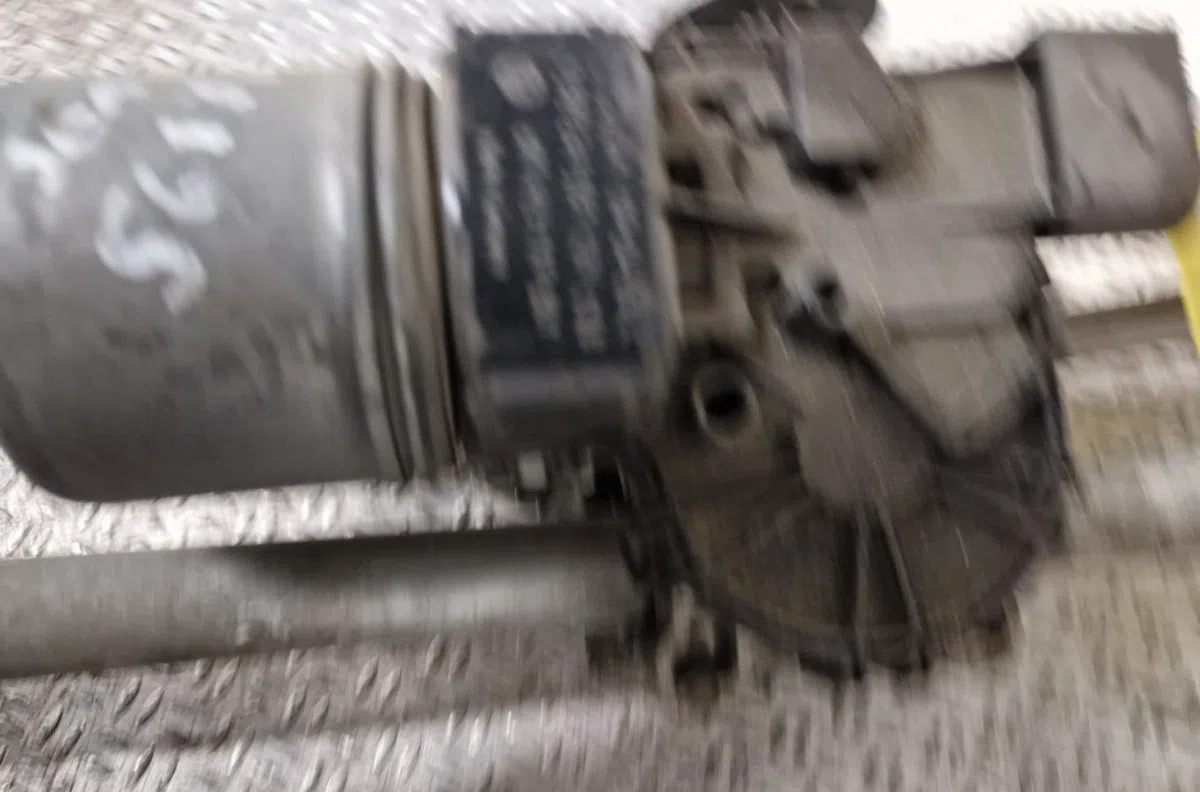 Moteur essuie-glace avant Seat IBIZA IV SC (6J1, 6P5) 1.4 tdi (2008-2010) occasion