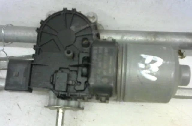 Moteur essuie-glace avant Seat IBIZA IV ST (6J8, 6P8) 1.2 tdi (2010-2015) occasion
