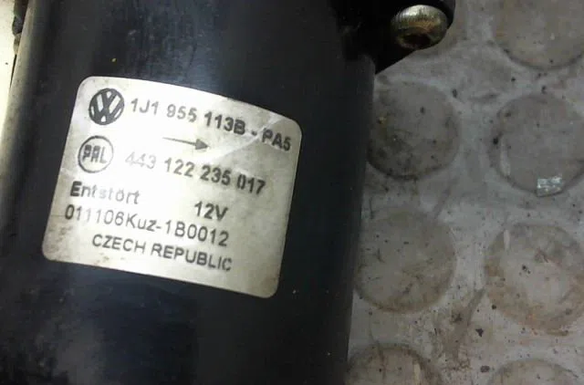 Moteur essuie-glace avant Seat LEON (1M1) 1.9 tdi syncro (2002-2006) occasion