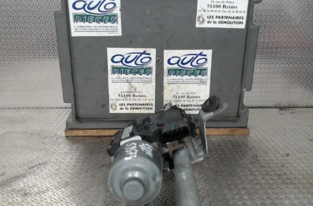 Moteur essuie-glace avant Seat LEON SC (5F5) 1.6 tdi (2013-2018) occasion