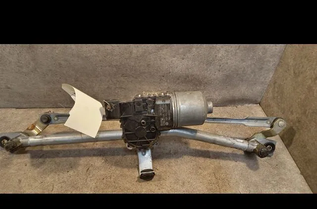 Moteur essuie-glace avant Skoda FABIA I (6Y2) 1.4 tdi (2005-2008) occasion