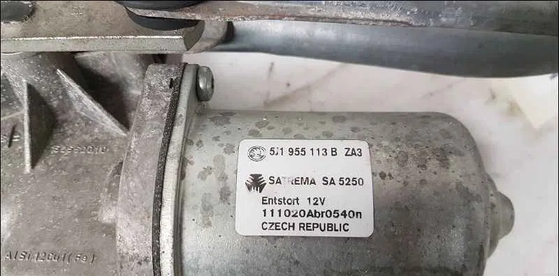 Moteur essuie-glace avant SKODA FABIA II occasion