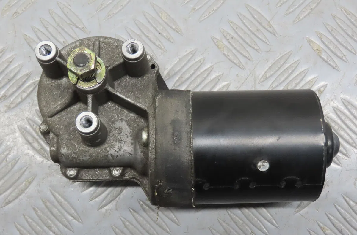 Moteur essuie-glace avant Skoda OCTAVIA I (1U2) 1.9 tdi (1996-2010) occasion