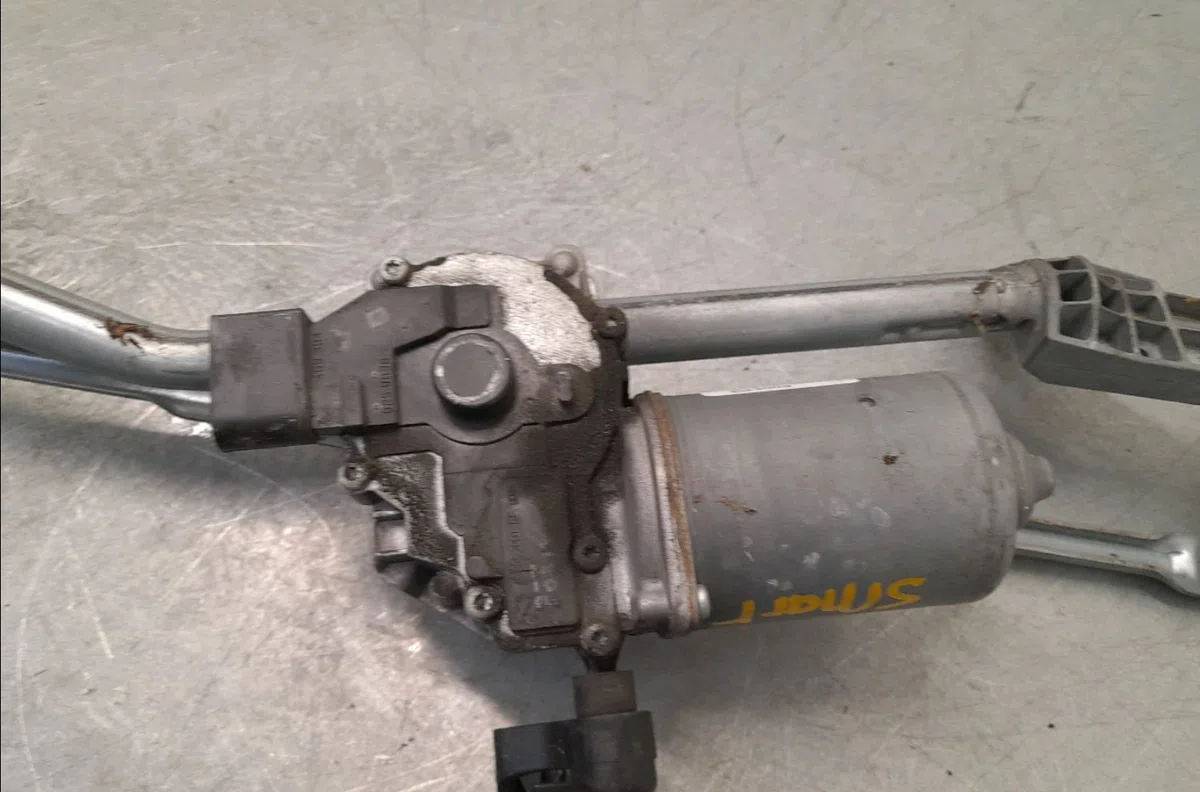 Moteur essuie-glace avant Smart FORTWO Coupé (451) 0.8 cdi (451.301) (2009) occasion