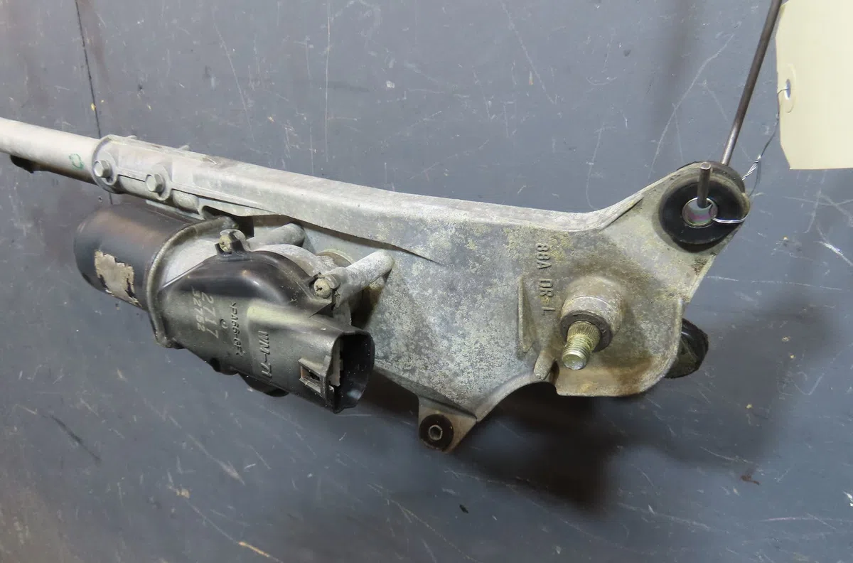 Moteur essuie-glace avant Subaru FORESTER (SG_) 2.0 awd (sg5) (2002-2005) occasion