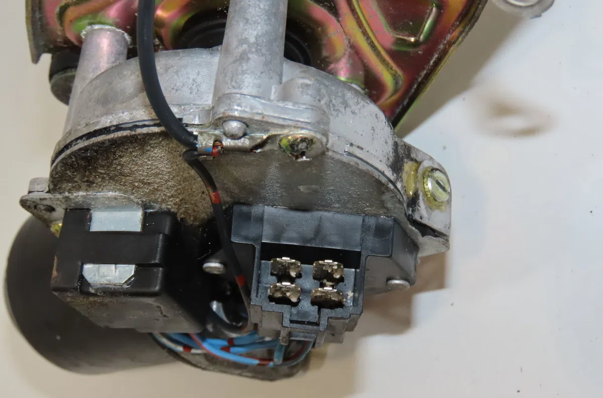 Moteur essuie-glace avant Suzuki IGNIS II (MH) 1.3 ddis (rm413d) (2003) occasion