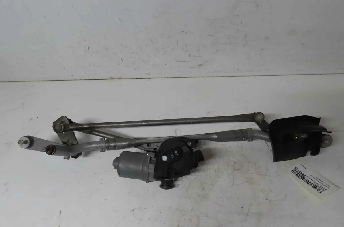Moteur essuie-glace avant SUZUKI IGNIS III occasion