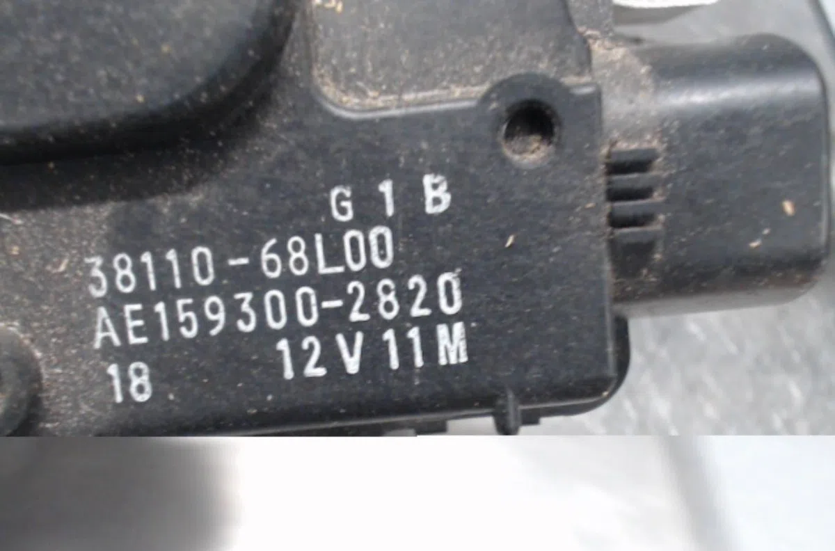 Moteur essuie-glace avant SUZUKI SWIFT 4  SWIFT 4 occasion