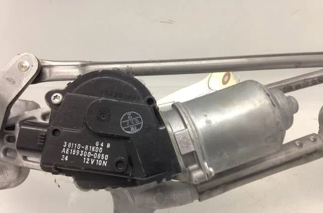 Moteur essuie-glace avant SUZUKI SX4 I 2012 occasion