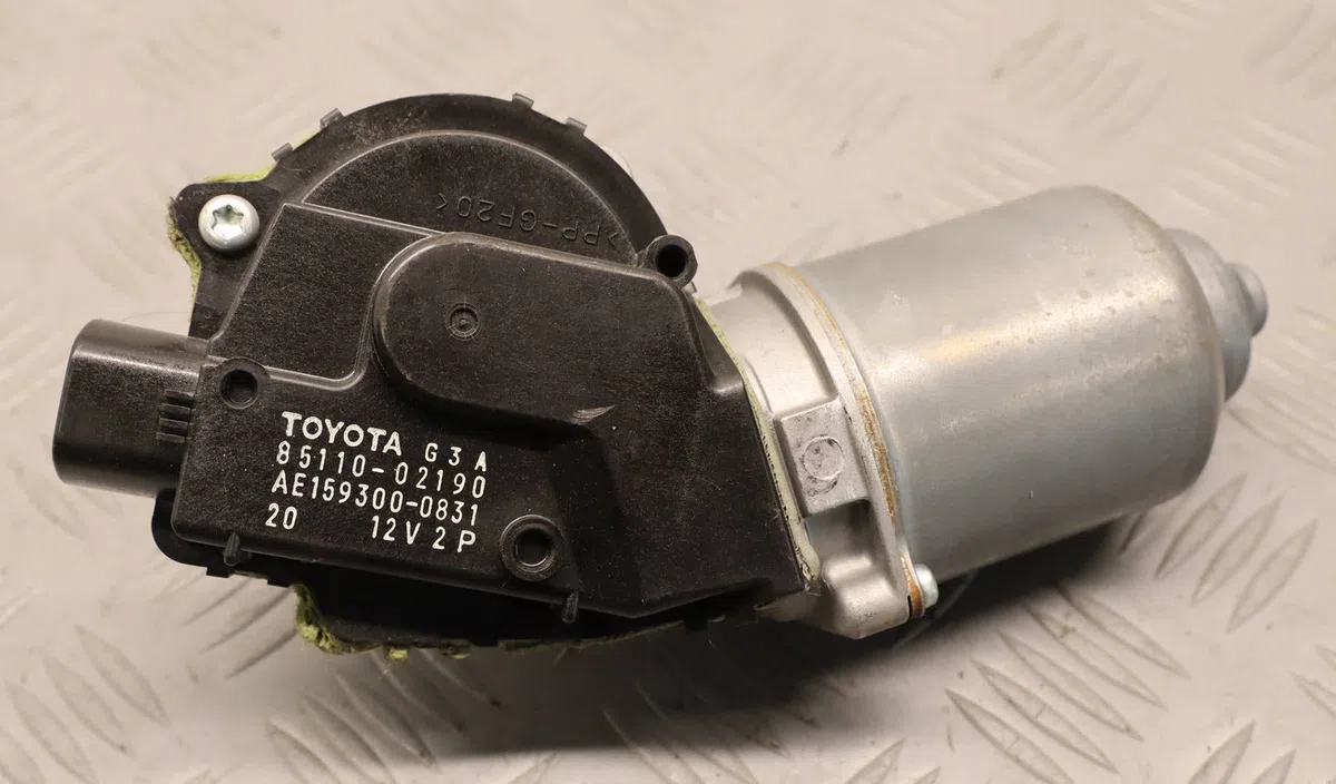 Moteur essuie-glace avant Toyota AURIS (_E15_) 2.0 d-4d (ade150_) (2006-2012) occasion