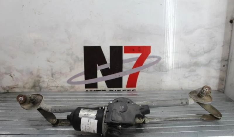 Moteur essuie-glace avant TOYOTA AVENSIS 2 PHASE 1 occasion