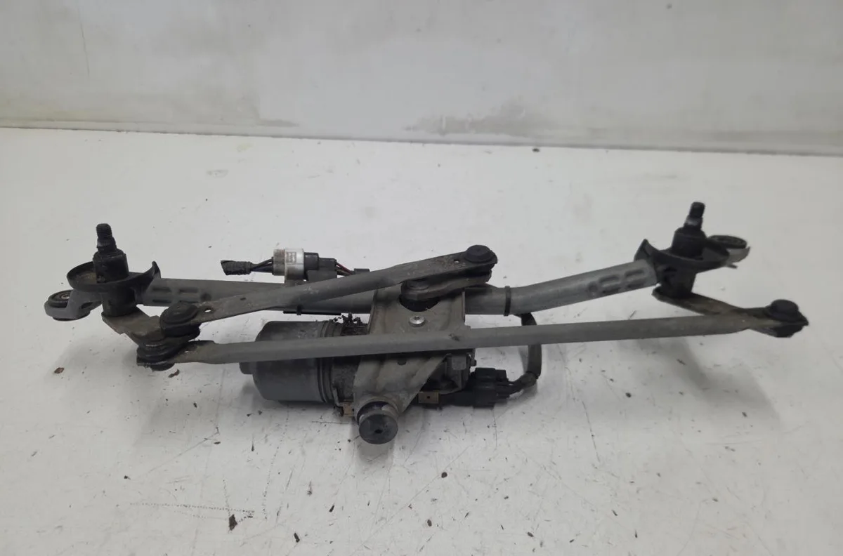 Moteur essuie-glace avant TOYOTA AVENSIS 3 PHASE 2 BREAK occasion