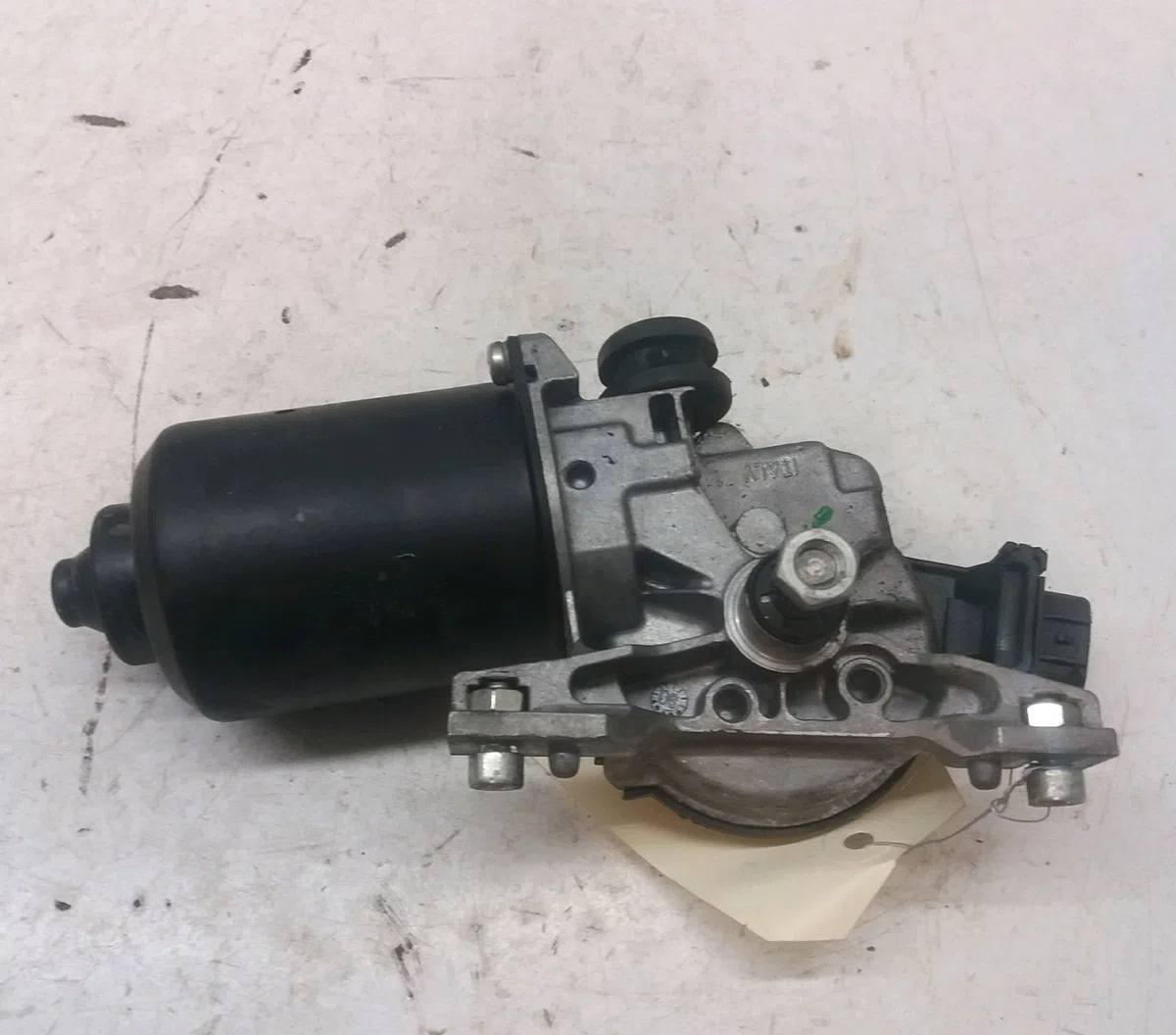 Moteur essuie-glace avant Toyota AVENSIS Break (_T25_) 2.0 d-4d (cdt250_) (2003-2008) occasion