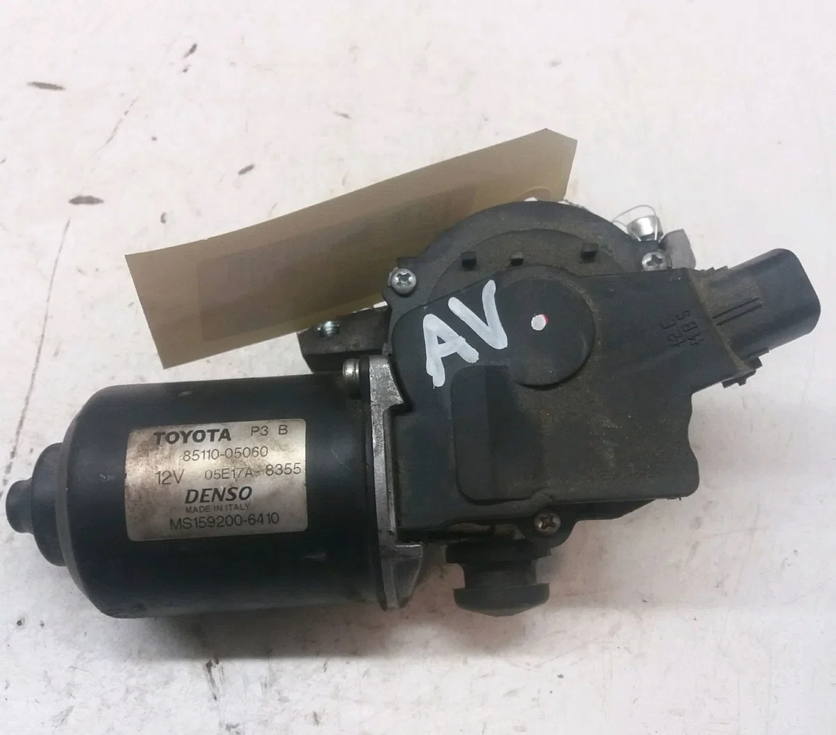 Moteur essuie-glace avant Toyota AVENSIS Break (_T25_) 2.0 d-4d (cdt250_) (2003-2008) occasion